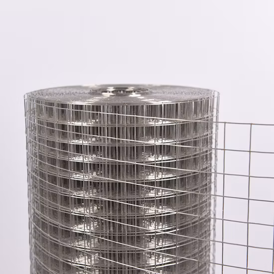Malla de alambre de acero soldado con autógena galvanizada Gi para la construcción en stock